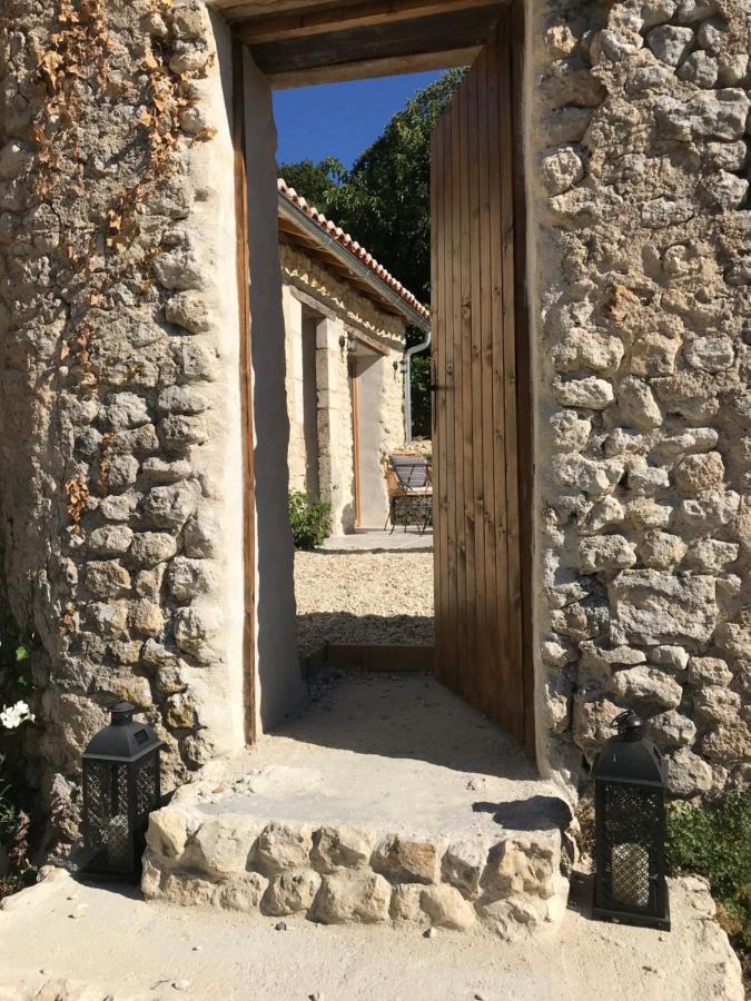 Les Ombrieres Panzió Porcheresse Kültér fotó